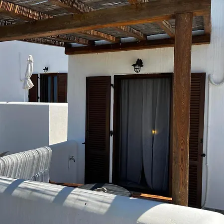 Tolakis Apartament *